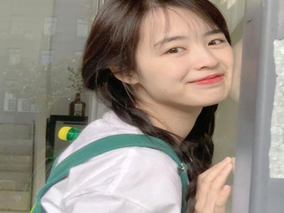 妮露开襟开叉裙鞋子选择图片,时尚开叉裙，鞋履搭配指南！-1